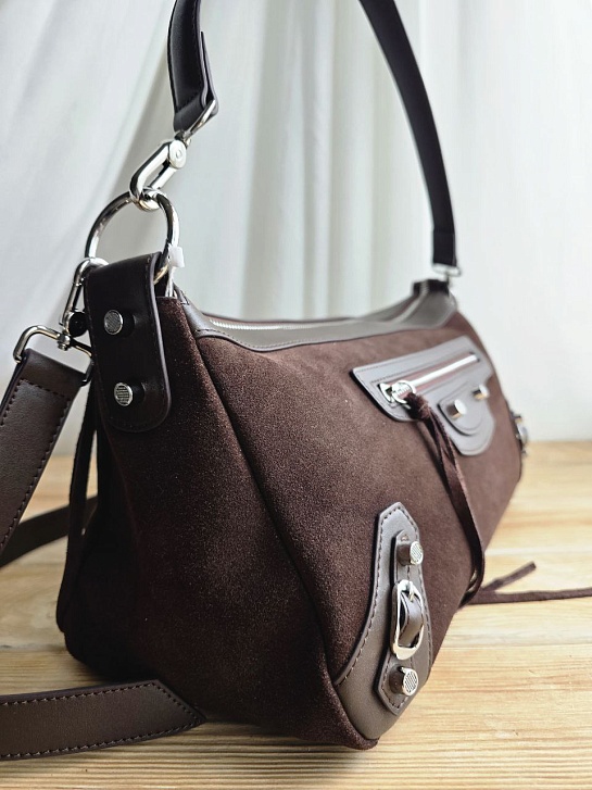 Замшевая сумка Balenciaga 40x20 см