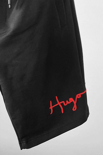 Мужские чёрные шорты Hugo Boss   