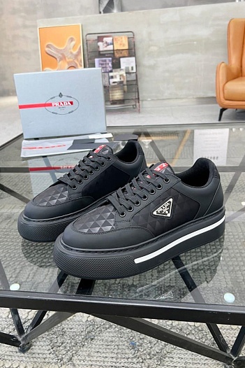 Мужские чёрные кроссовки Prada   