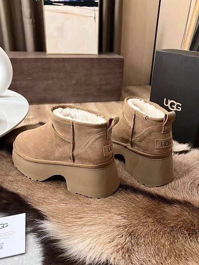 Женские замшевые ботинки UGG Heights - Chestnut   