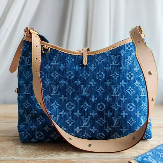 Женская сумка-хобо Louis Vuitton Carry All MM 29x24 см