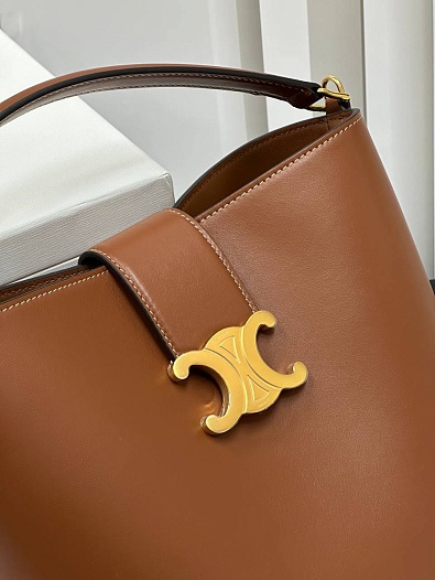 Женская кожаная сумка Celine Triomphe Louise Premium 23.5x24x16 см - Brown   