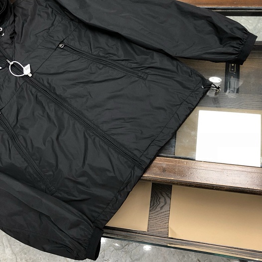 Двусторонняя ветровка Moncler чёрного цвета   