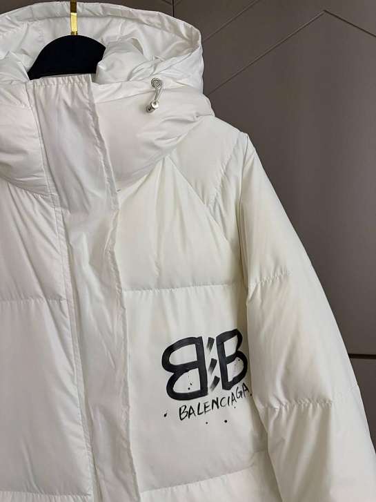 Женская пуховая куртка Balenciaga Premium - White