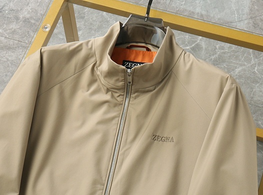 Мужская бежевая ветровка Zegna   