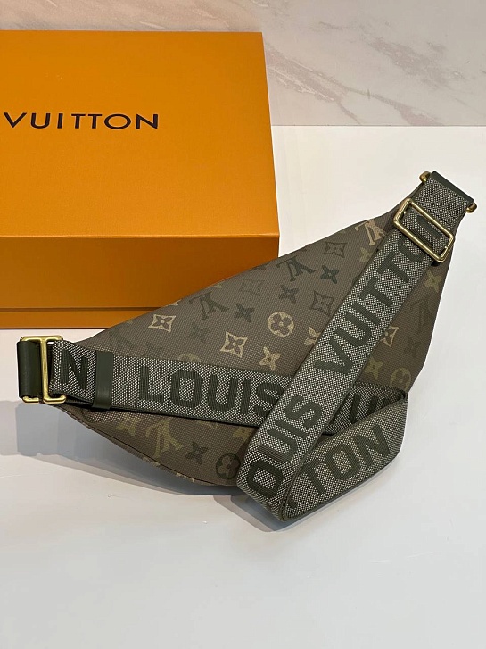 Кожаная сумка Louis Vuitton Rush Bumbag premium 30x15x8 см