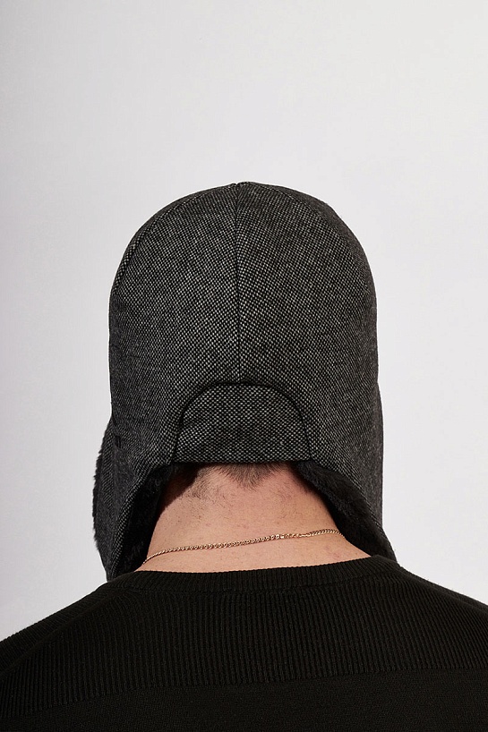 Шапка-ушанка Calvin Klein серого цвета