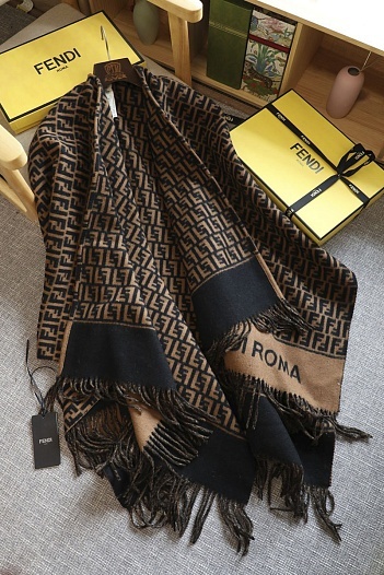 Шарф Fendi Roma premium 140x140 см   