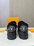 Кожаные кроссовки с мехом Louis Vuitton Trainer Premium - Black