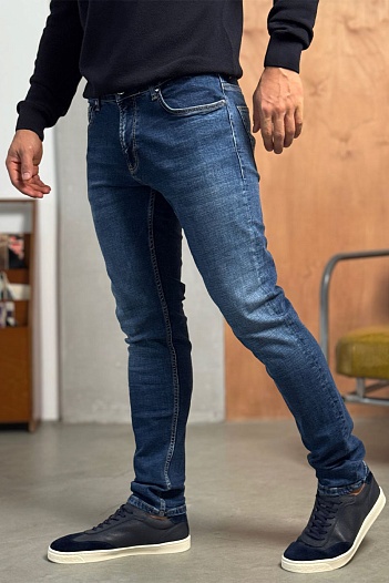 Мужские синие джинсы Armani Exchange   