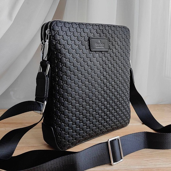 Кожаная сумка Gucci GG Supreme 28х24 см