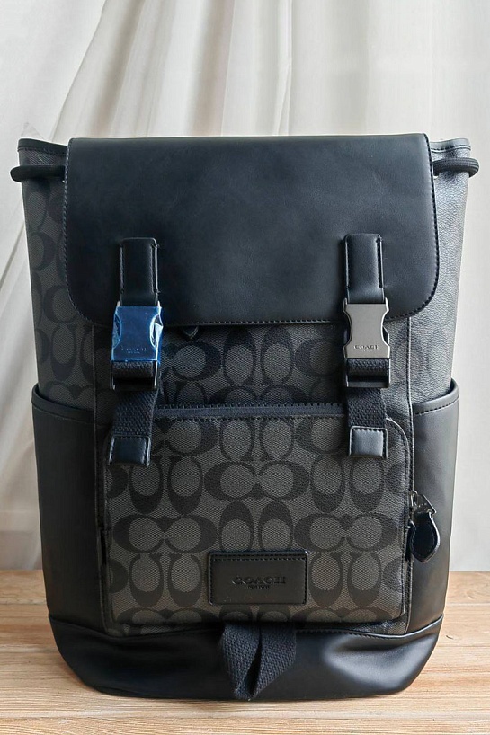 Кожаный рюкзак Coach Rivington 39x26 см