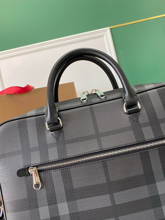 Кожаный портфель Burberry Premium 38x26x5.5 см