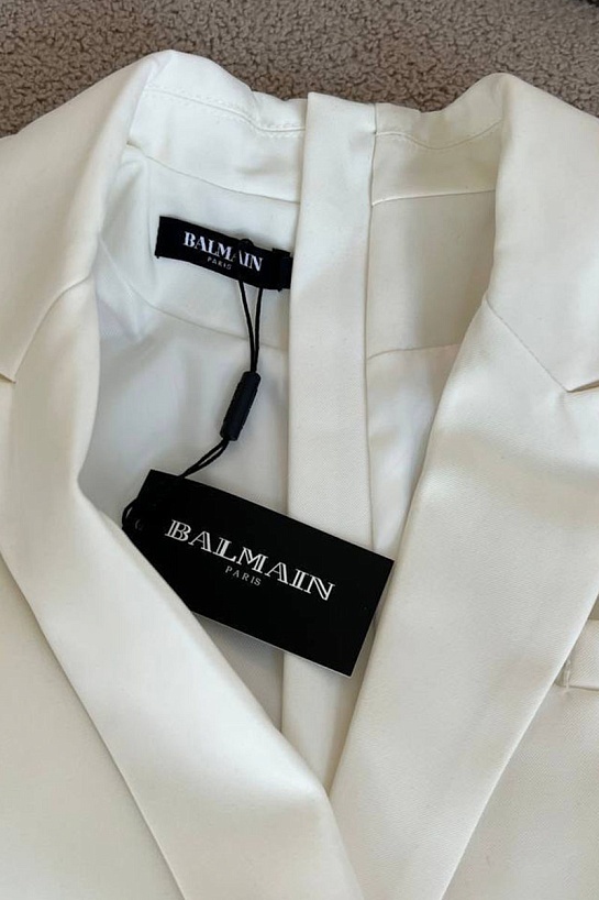 Женское платье-пиджак Balmain белого цвета