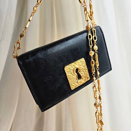 Кожаная сумка Schiaparelli 19x11 см