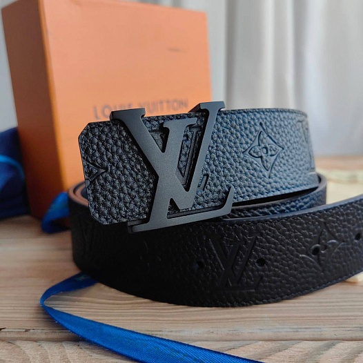 Кожаный ремень Louis Vuitton Initiales Taurillon Monogram (длина 100 / 105 см)   