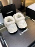 Женские кожаные кроссовки с мехом Chanel premium - White
