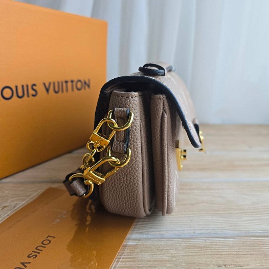 Кожаная сумка Louis Vuitton Pochette Mini 19x10 см - Beige   