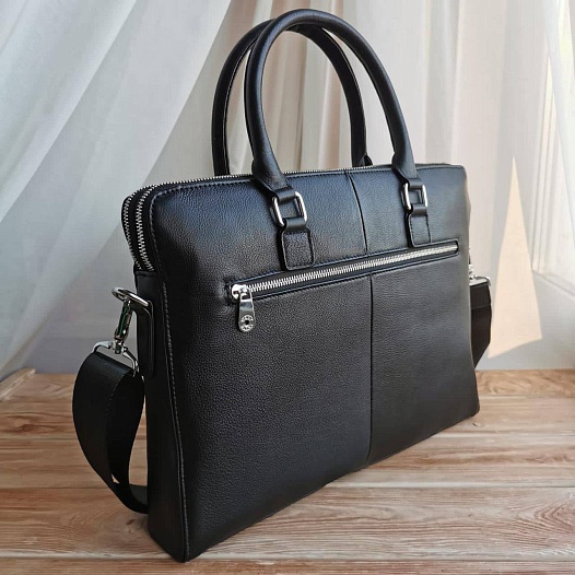 Кожаная чёрная сумка Montblanc 39x29 см   