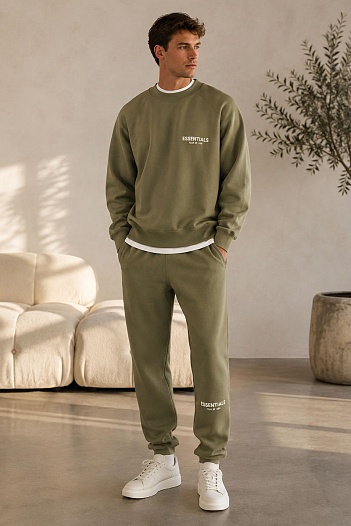 Зелёный свитшот Fear Of God Essentials Flocked Logo   
