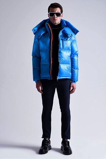 Пуховик голубого цвета Moncler Montbeliard   