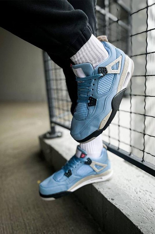 Кроссовки Nike Air Jordan 4 “University Blue”
