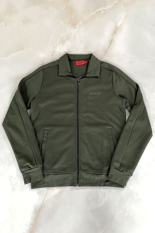 Мужской чёрно-зелёный костюм Hugo Boss