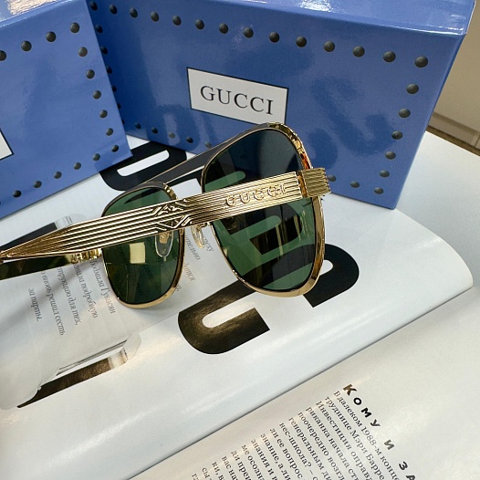 Солнцезащитные очки Gucci GG Navigator Frame - Green / Gold   