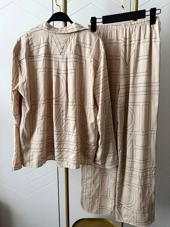 Женский шёлковый костюм ТОТЕМЕ premium бежевого цвета