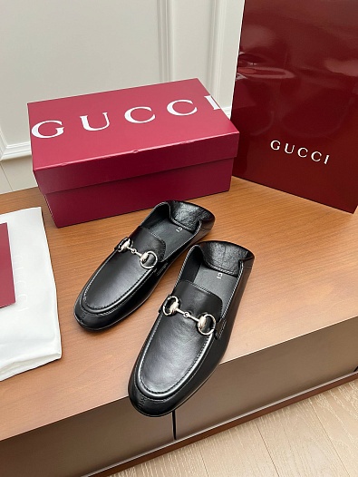 Женские кожаные лоферы Gucci Jordaan premium   