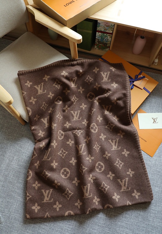 Плед Louis Vuitton Neo Monogram premium 140x180 см - Brown
