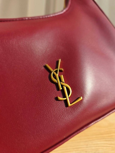 Кожаная сумка Yves Saint Laurent Calypso Mini 25x14 см   