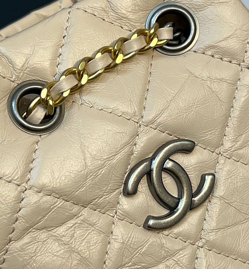 Женский рюкзак Chanel Gabrielle Premium  23x14.5x6 см - Beige   