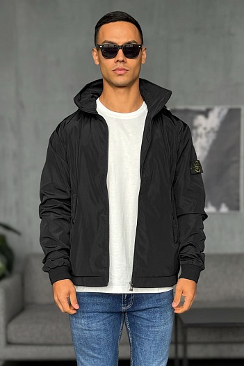 Мужская чёрная куртка с патчем на плече Stone Island   