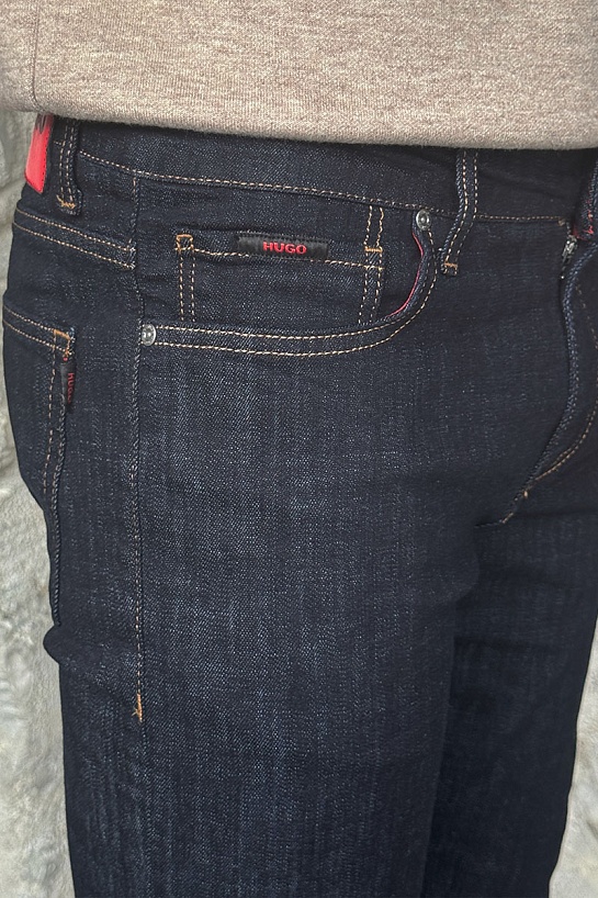 Мужские тёмно-синие джинсы Hugo Boss