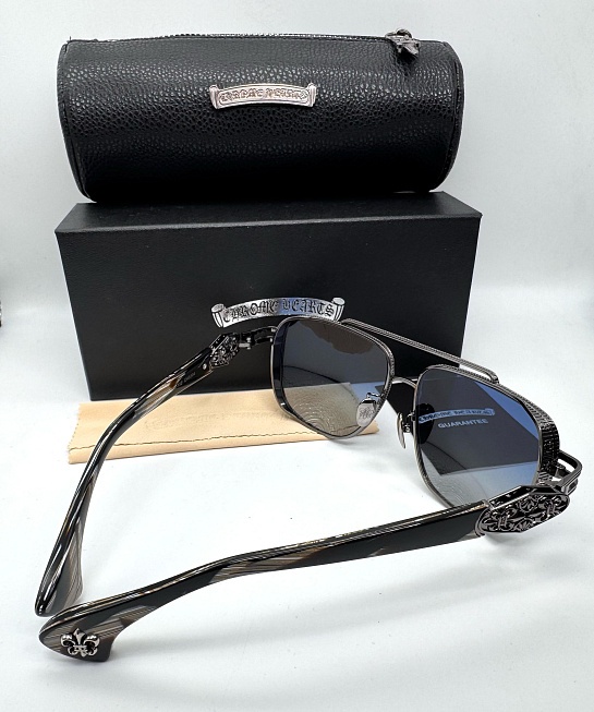 Солнцезащитные очки Chrome Hearts