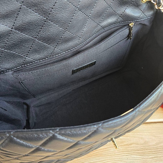 Чёрная кожаная сумка Chanel 40x26 см