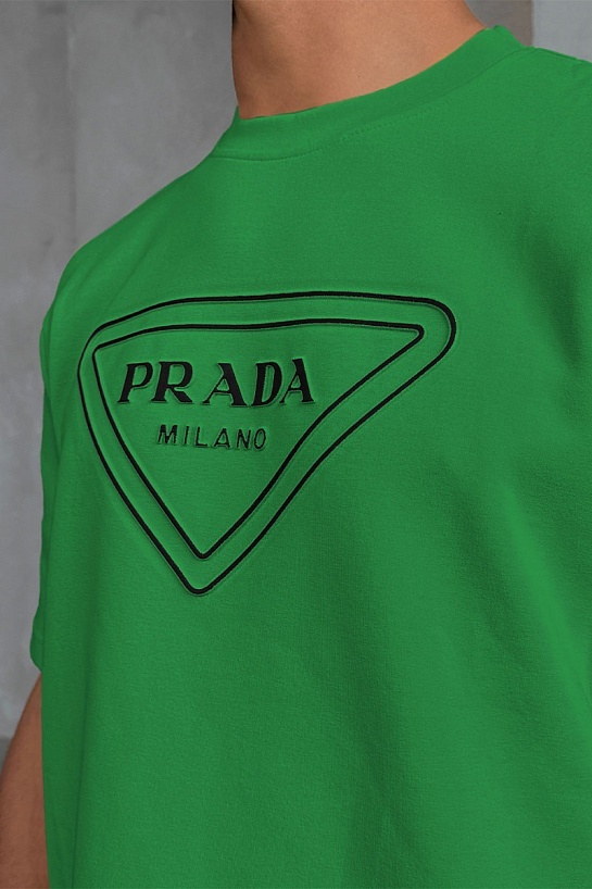 Зелёная оверсайз футболка Prada Milano logo