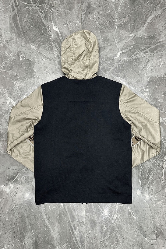 Ветровка бежевого цвета Gucci GG side stripe