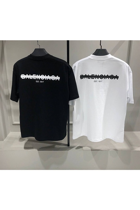 Белая оверсайз футболка Balenciaga Strike 1917