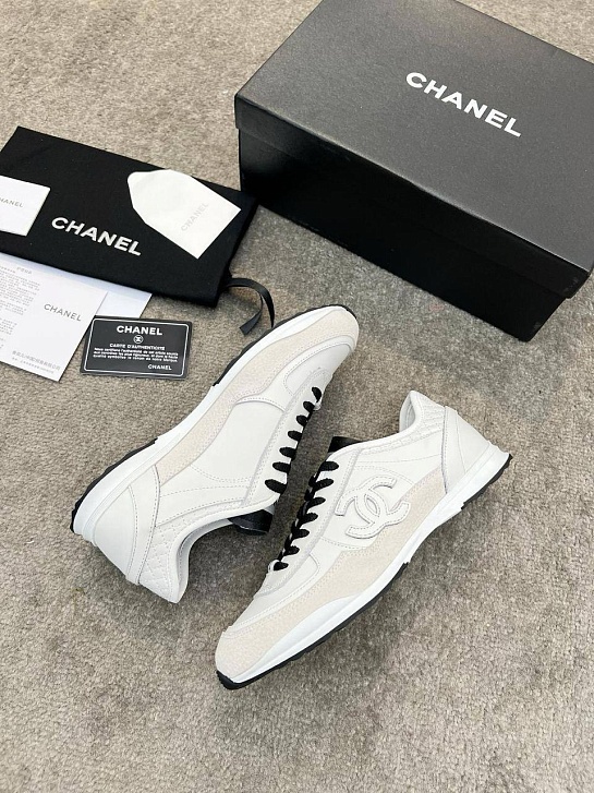 Женские кожаные кроссовки Chanel premium - White