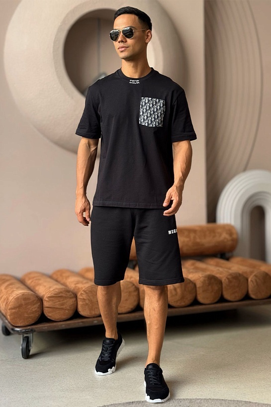 Чёрная оверсайз футболка Dior pocket logo