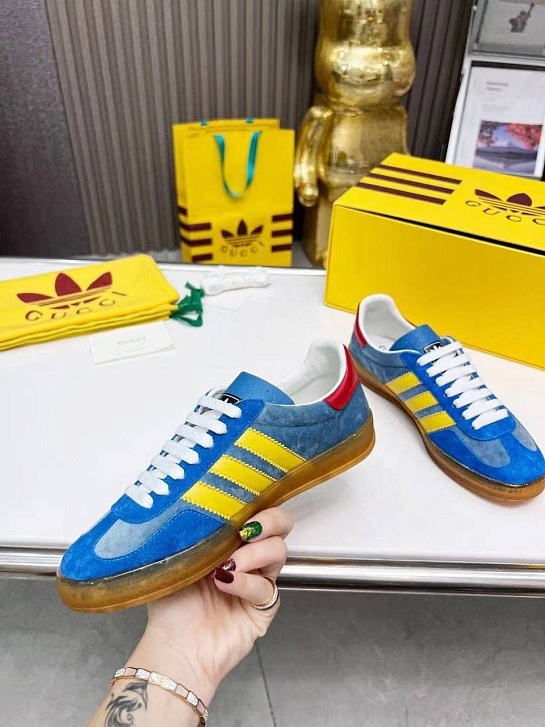 Женские кроссовки Gucci x Adidas Gazelle Collaboration - Blue