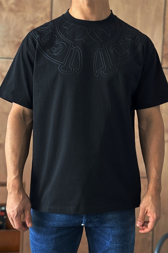 Чёрная оверсайз футболка Gothic logo