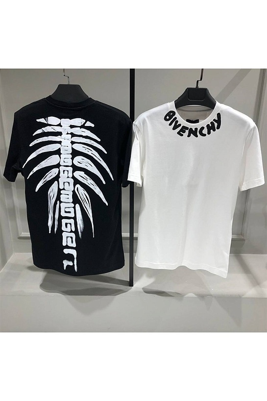 Белая оверсайз футболка Givenchy