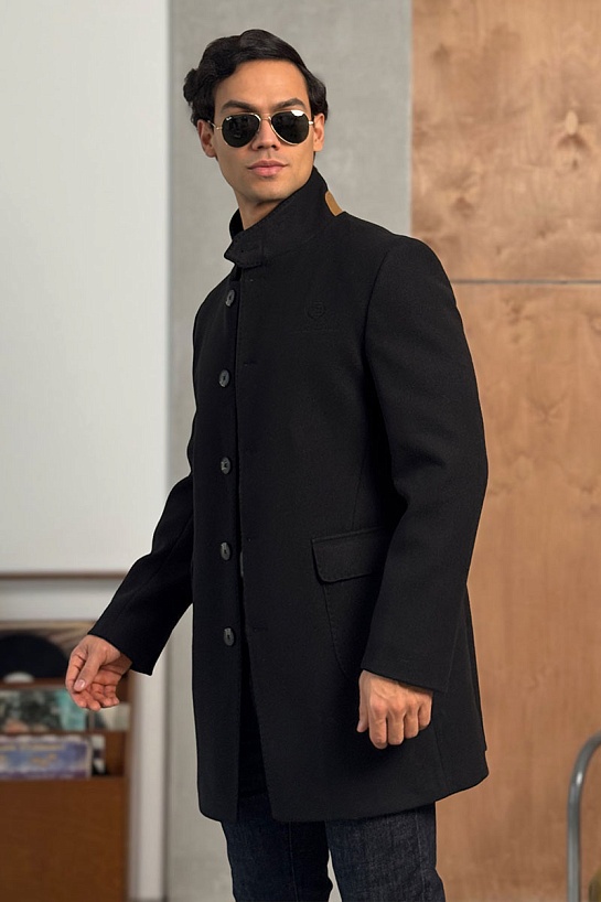 Мужское пальто чёрного цвета Loro Piana