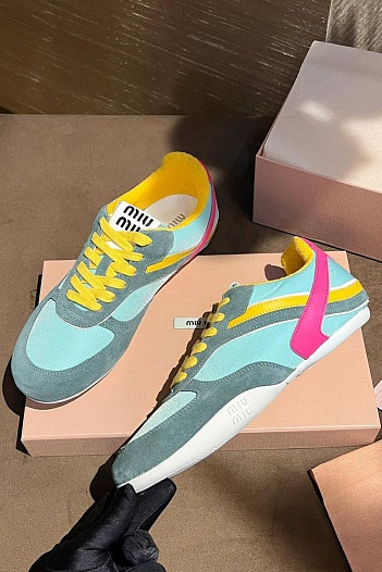Замшевые женские кроссовки MIU MIU   