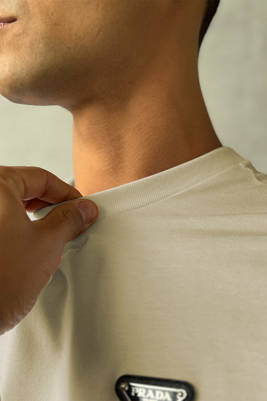 Мужская футболка Prada logo-plaque - Beige