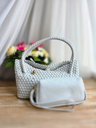 Кожаная сумка Bottega Veneta intrecciato 30x14 см   