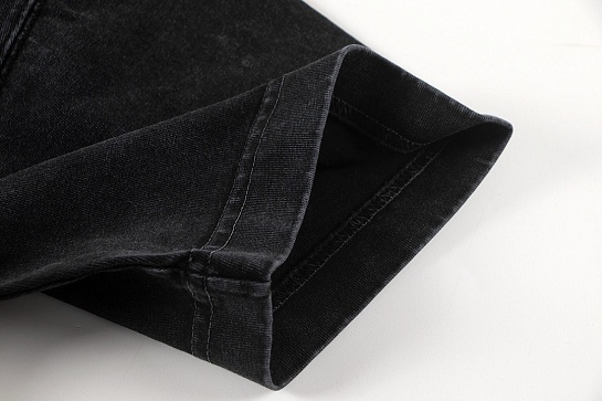 Чёрная оверсайз футболка Gothic logo